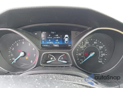 2015 Ford Focus Se z USA, uszkodzony, nr VIN 1FADP3F2XFL239219